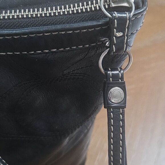 COACH Black Patent Leather Signature Stripe Tote Shoulder Bag (F15142) - Picture 9 of 9